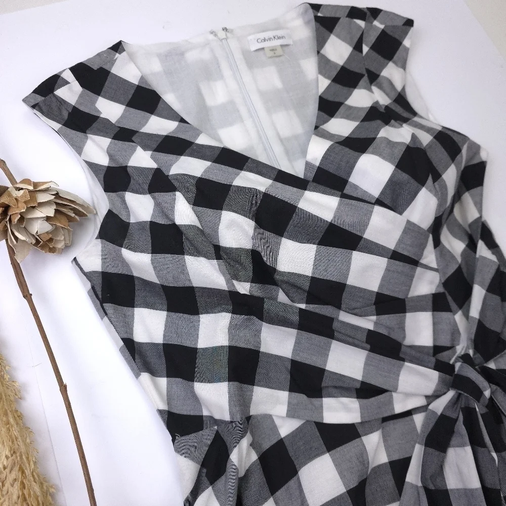Calvin Klein Black and White Checkered Dress. Sz 6 - Picture 4 of 12